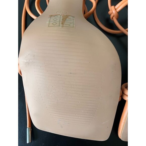 PRETTYLITTLETHING Square Knot Detail Toe Thong Lace Up High Heeled Sandals - Picture 14 of 15